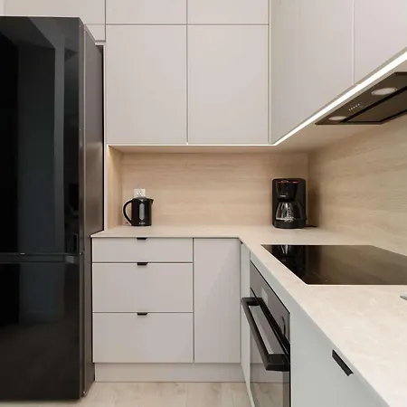 Bright Tarasy Baltyku By Renters Gdansk
